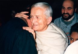 S bratrem Rogerem Schützem, zakladatelem ekumenické komunity v Taizé (1990)
